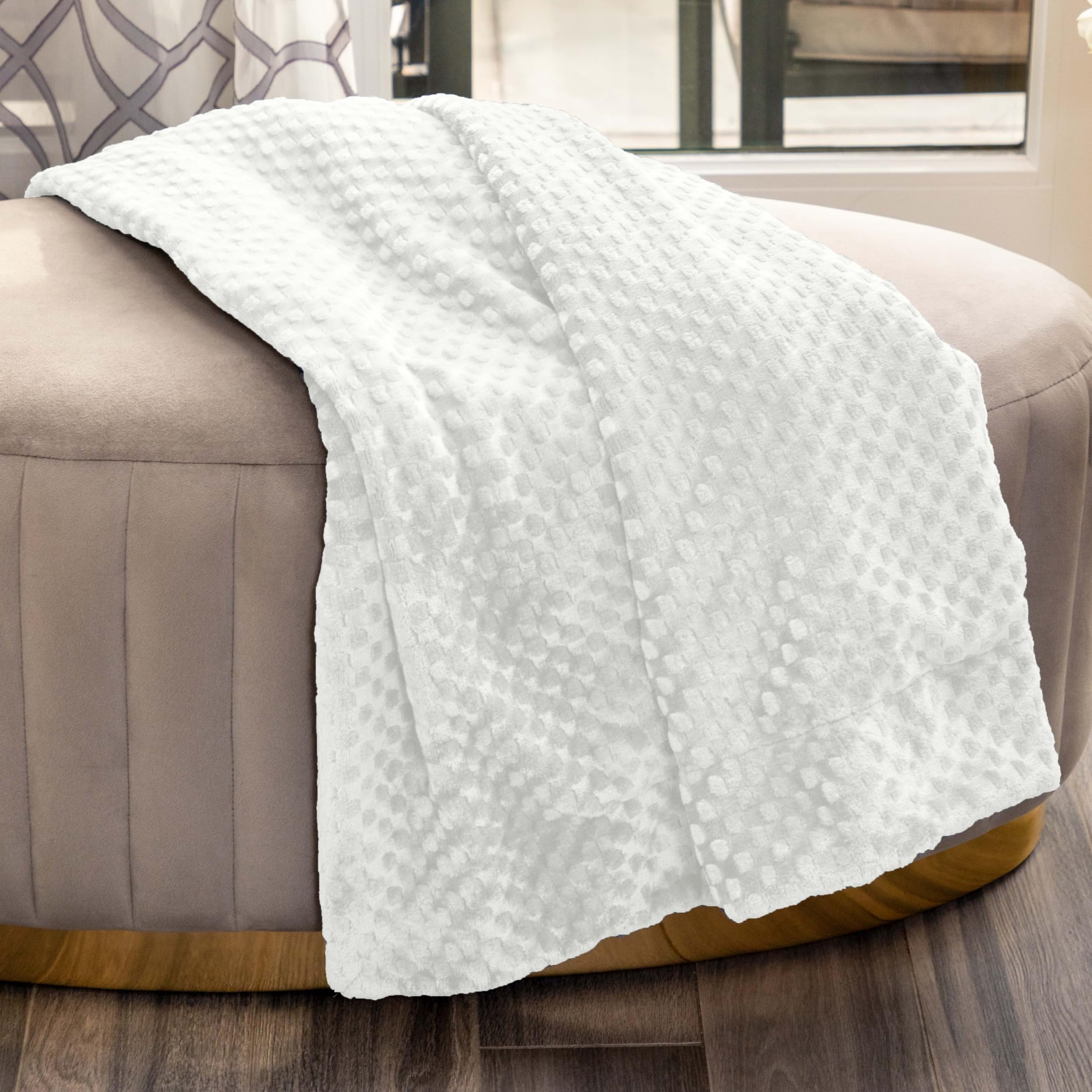 NMTHF-037H - Nicole Miller Anya Textured Raised Dot Throw - Ivory