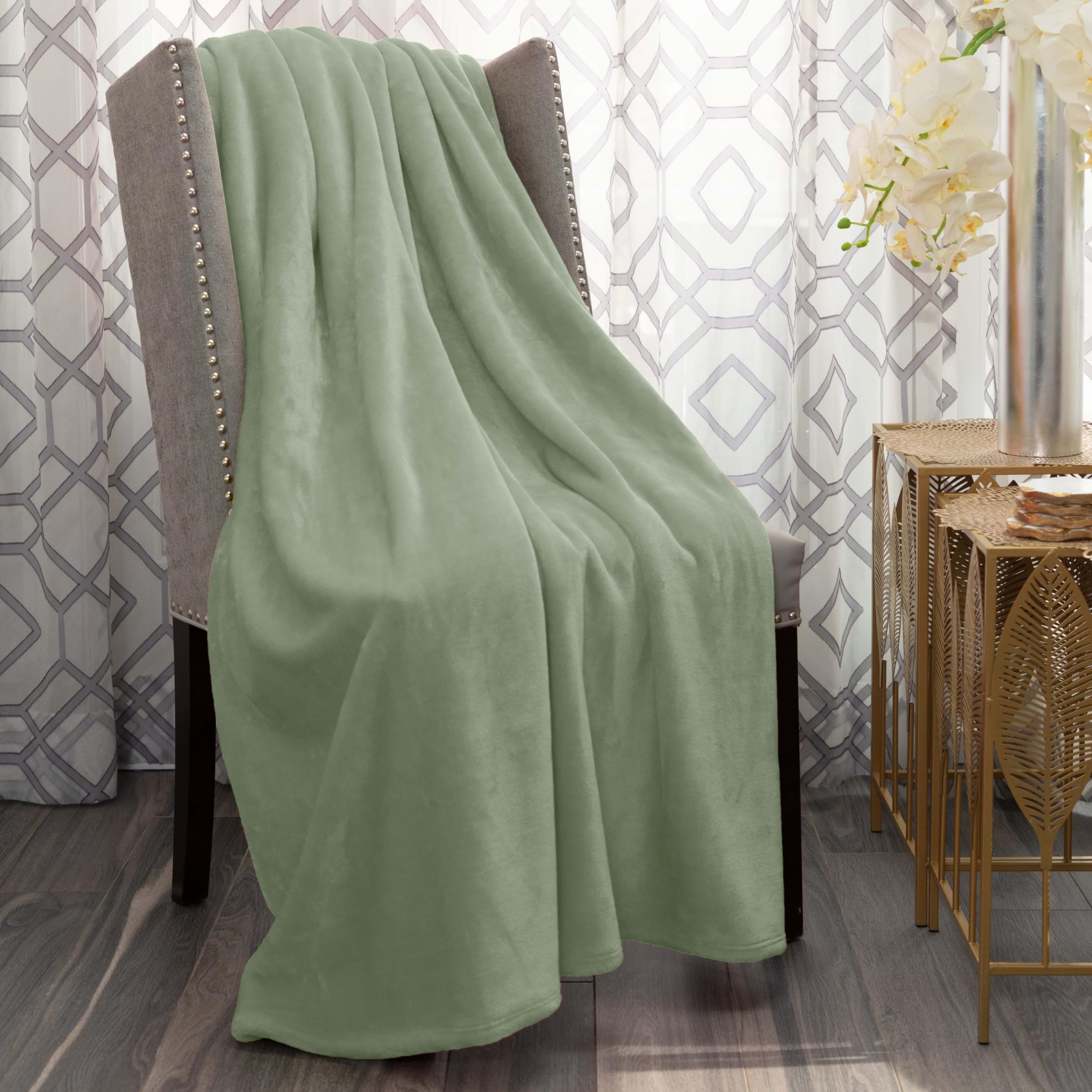 NMBL-001K - Nicole Miller Microfiber Fleece Blanket - Sage Green (King)