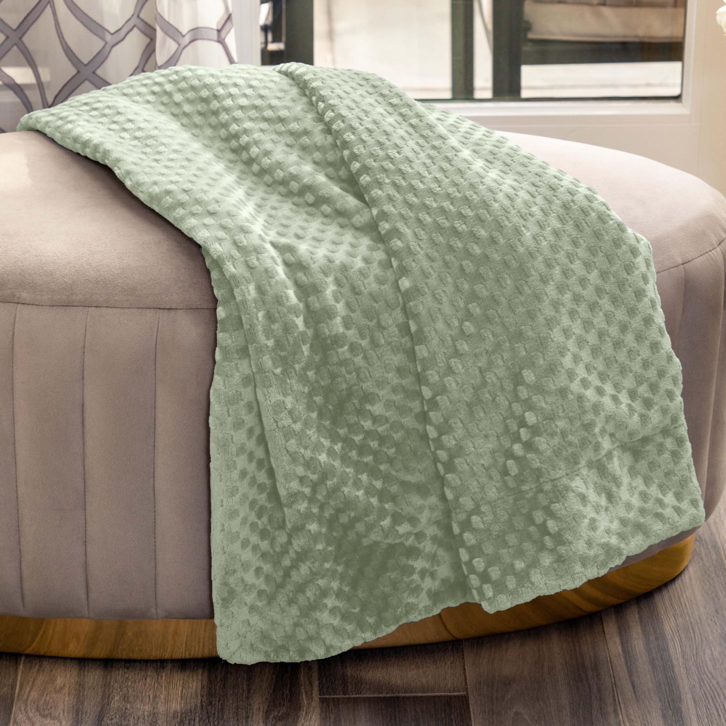NMTHF-039H - Nicole Miller Anya Textured Raised Dot Throw - Sage
