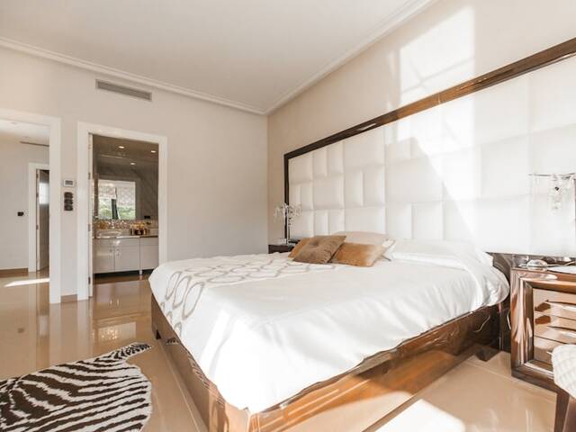 Celebrity Home lifestyle
